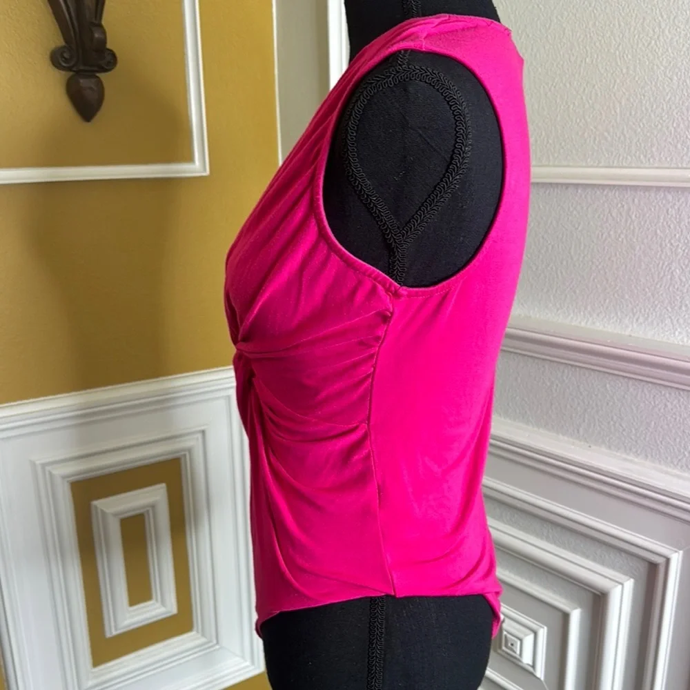 Elegant Pink Sleeveless Top - Picture 8 of 11